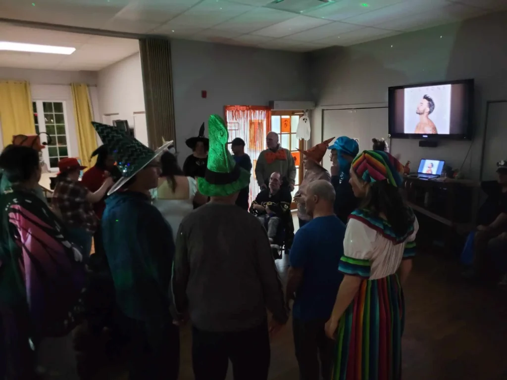 Activités ponctuelles,activites-ponctuelles,événements communautaires,activités de loisirs,célébrations festives,moments de partage,programme d’activités,engagement communautaire,sorties sociales,anniversaires,journée de l’amitié